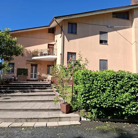King'S House Apartment Roletto Exterior photo